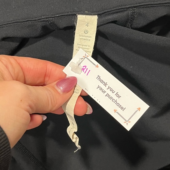 ⭐️Lululemon Jacket 211 - Picture 3 of 3